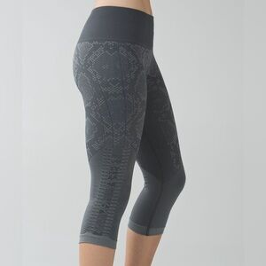 Lululemon In The Flow Crop II